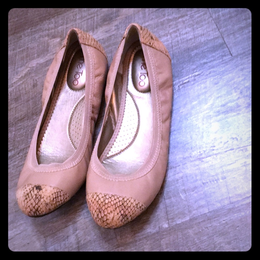 Me too nude slip on flats